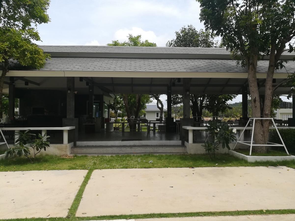 The Lake Hill Resort Pran Buri Eksteriør billede
